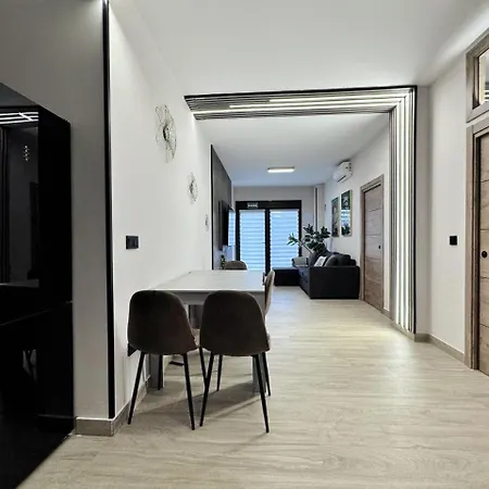 شقة Flower Deluxe Bajo 2 6085 نوخا